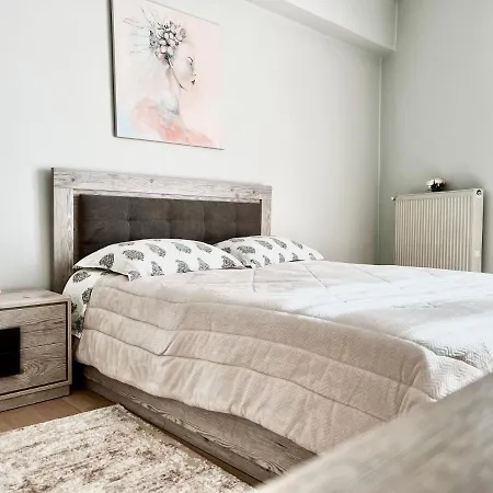 Kassiani Apartment *